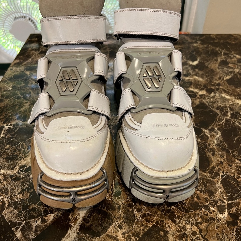 Hot Hot New Rock shoes size 9 US or 42 EU
